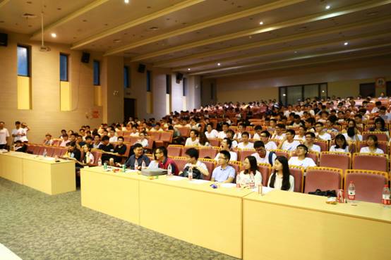 图一 无码av
2016级全体学生及到场嘉宾.jpg